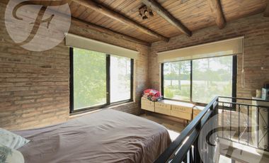 Casa de Campo en Alquiler en Gobernador Castro | 0.5 hectárea con Piscina, 4 Dormitorios y Equipada