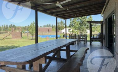 Casa de Campo en Alquiler en Gobernador Castro | 0.5 hectárea con Piscina, 4 Dormitorios y Equipada