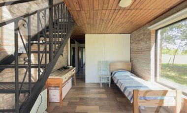 Casa de Campo en Alquiler en Gobernador Castro | 0.5 hectárea con Piscina, 4 Dormitorios y Equipada