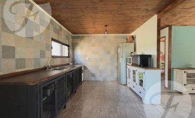 Casa de Campo en Alquiler en Gobernador Castro | 0.5 hectárea con Piscina, 4 Dormitorios y Equipada