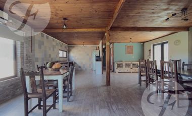 Casa de Campo en Alquiler en Gobernador Castro | 0.5 hectárea con Piscina, 4 Dormitorios y Equipada