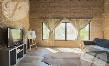 Casa de Campo en Alquiler en Gobernador Castro | 0.5 hectárea con Piscina, 4 Dormitorios y Equipada