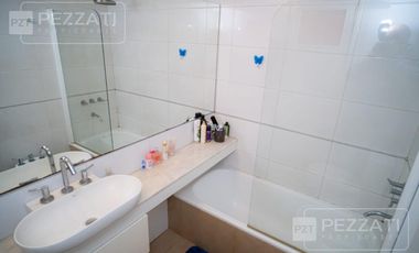 Casa en  venrta, moderna, zona san Carlos