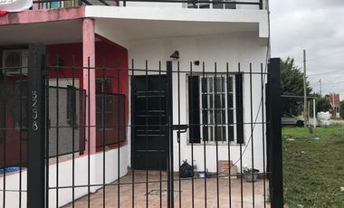 2 Dúplex juntos en José C Paz Arias Esq. Ant. Argentina
