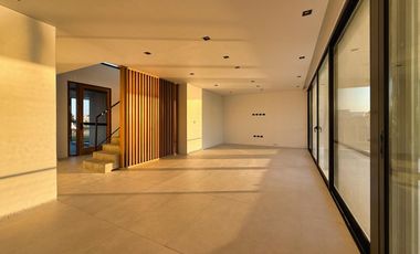 Casa en Venta - Magallanes