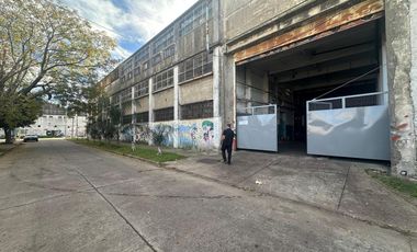 Depósito de 600 m2 en  Alquiler x M2 - Seg.24hs
