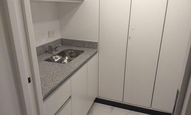 Excelente oficina corporativa en alquiler - Retiro - 252m2