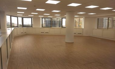 Excelente oficina corporativa en alquiler - Retiro - 252m2