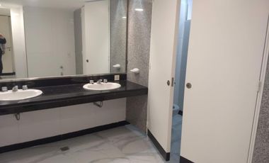 Excelente oficina corporativa en alquiler - Retiro - 252m2