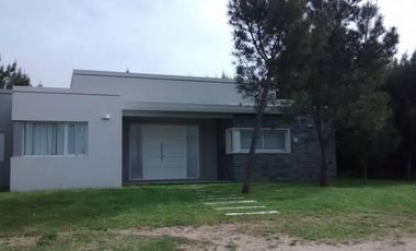 Casa en alquiler temporal en Barrio Residencial I, Costa Esmeralda