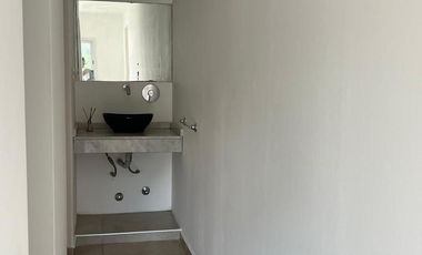 Duplex de 3 dormitorios -  B° cerrado Camino del Vuelo