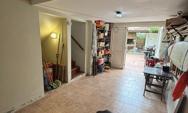 Casa en  Avenida costanera en Mar de Ajó