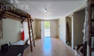 Casa en  Avenida costanera en Mar de Ajó