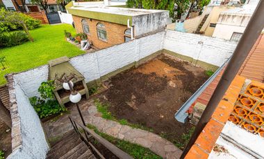 VENTA - Casa de 3 dormitorios con cochera. Alberdi, Rosario.