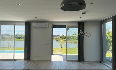 Casa en Venta-Alquiler a la laguna El Cantón Barrio Islas