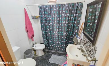 Complejo de 3 viviendas en venta en Berisso