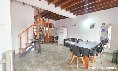 Complejo de 3 viviendas en venta en Berisso