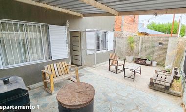 Complejo de 3 viviendas en venta en Berisso