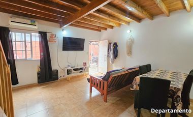 Complejo de 3 viviendas en venta en Berisso