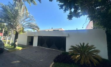 Casa en renta en colinas de san Javier