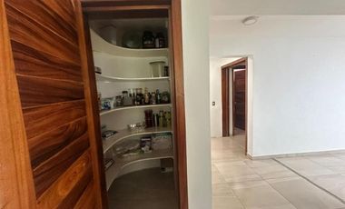 Casa en renta en colinas de san Javier