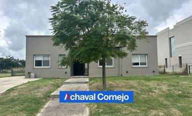 VENTA y ALQUILER CASA EN UNA PLANTA EN VISTAS, PUERTOS (3 dormitorios, dependencia)