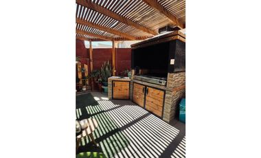 DESIERTO PROPIEDADES ARRIENDA HERMOSA CASA – SECTOR LAS ARAUCARIAS