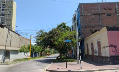 VENTA DE TERRENO FRENTE A LA VÍA EXPRESA, URB. SANTA BEATRIZ