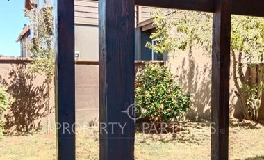 Arriendo casa en Condominio Torobayo