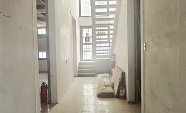 Local Comercial en Arriendo en Ramón Carnicer con Providencia