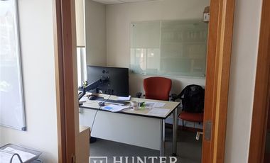 Oficina en Arriendo en Apoquindo / Coronel Pereira. Metro Escuela Militar