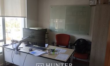 Oficina en Arriendo en Apoquindo / Coronel Pereira. Metro Escuela Militar