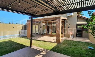 Casa en Venta en Casa 3D–3B 129 m² con Piscina y Quincho – Alto Quilamapu, Chillán