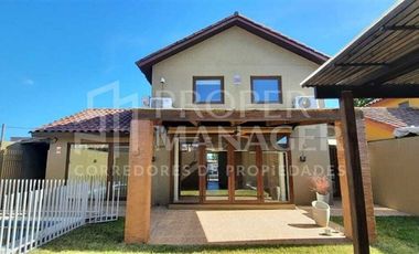 Casa en Venta en Casa 3D–3B 129 m² con Piscina y Quincho – Alto Quilamapu, Chillán