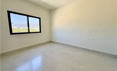 Casa en Renta a Estrenar en Montano Residencial Carretera Nacional 