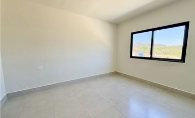 Casa en Renta a Estrenar en Montano Residencial Carretera Nacional 