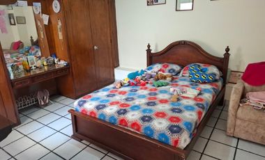 CASA EN VENTA UBICADA EN MEDELLIN EN EL SECTOR CAMPO VALDES 2
