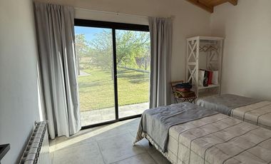 Casa en alquiler temporal, barrio Champaqui Golf