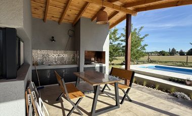 Casa en alquiler temporal, barrio Champaqui Golf