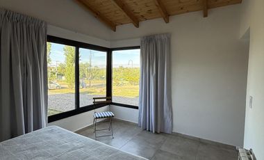 Casa en alquiler temporal, barrio Champaqui Golf