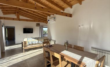 Casa en alquiler temporal, barrio Champaqui Golf