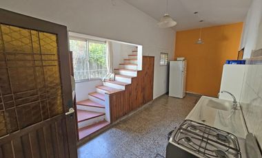 VENTA CASA 4 AMBIENTES EN VILLA ADELINA