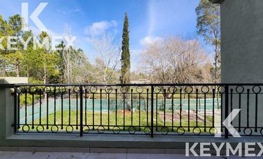 VENTA CASA DE 4 DORMITORIOS EN MIRALAGOS