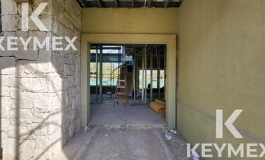 VENTA CASA DE 4 DORMITORIOS EN MIRALAGOS