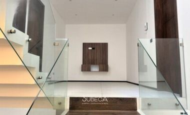 Casa en Renta con Roof Garden en Fraccionamiento Cerrado – Zona Ánimas