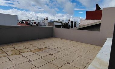 Casa en Renta a dos cuadras de Plaza Monte Magno, sobre el Bulevar Europa