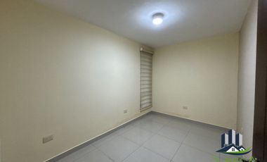 Casa en Renta a dos cuadras de Plaza Monte Magno, sobre el Bulevar Europa