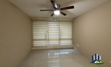 Casa en Renta a dos cuadras de Plaza Monte Magno, sobre el Bulevar Europa