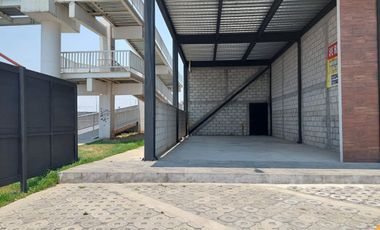 RENTA LOCALES EN PLAZA COMERCIAL XIXITLA