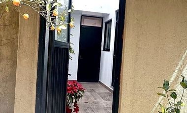 Renta casa en condominio en Lomas de Memetla
